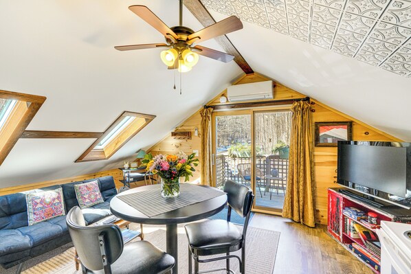 Mt Tremper Vacation Rental | 1BR | 1BA | Stairs Required | 500 Sq Ft