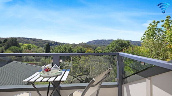 Centennial Views Apartment | 2km to Bowral shops and cafes