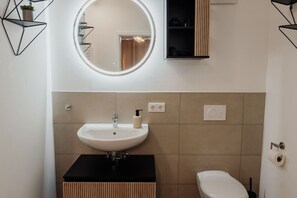Modern bathroom