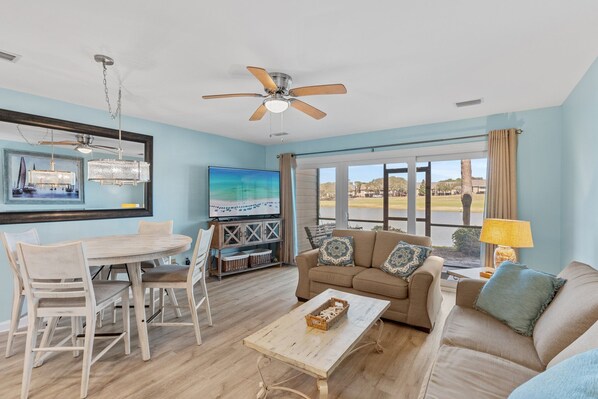 123 S. Driftwood Bay