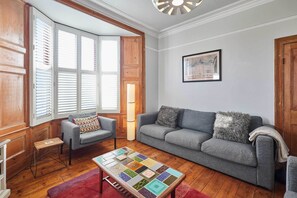 Park Terrace, Whitby - Host & Stay