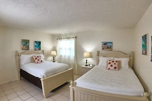 Bedroom with Queen and Full Bed