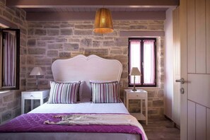 Villa Dafne. Double  bedroom.