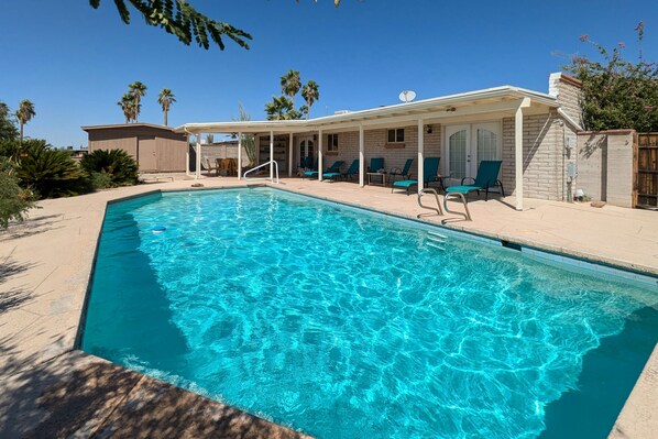Pool