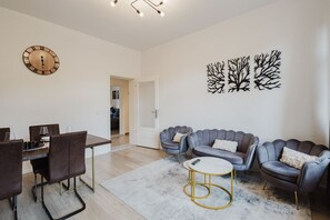 Sophisticated dining meets elegant lounging in this bright and inviting space.