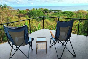 Upper deck offers unobstructed views over the valley and ocean below