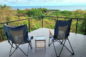 Upper deck offers unobstructed views over the valley and ocean below