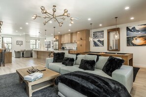 Living Room, Flatscreen TV, Gas Fireplace, Pool Table