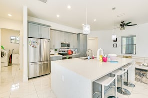 Kitchen | Blender | Crockpot | Air Fryer