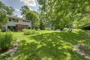 Yard | Fire Pit