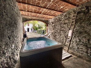 Hot Tub, Pool