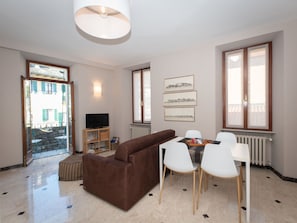 Wand, Tür, Flooring, Zuhause, Fussboden, Verbundwerkstoff, Beton, Flagstone, Blumentopf