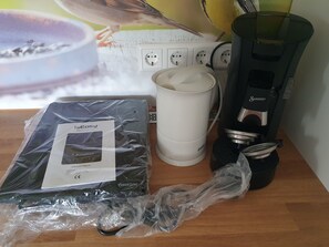 Kaffee und/oder Kaffeemaschine