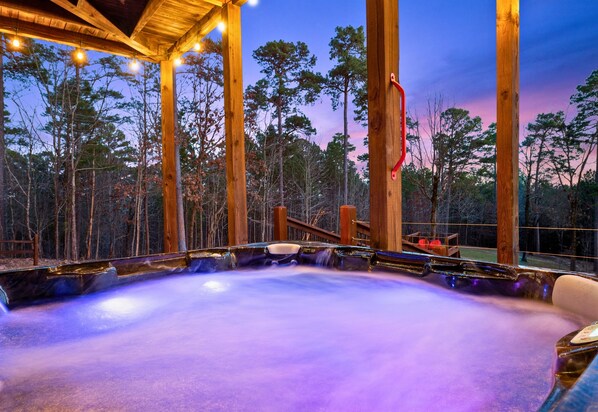 Whether it’s a morning soak or an evening unwind, this bubbling hot tub is the perfect spot to relax and take in the views.