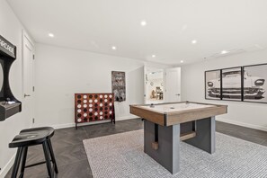 Spielezimmer
