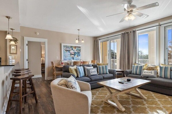 Living Room_06