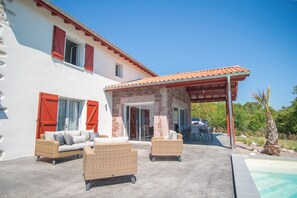 Photo 4
