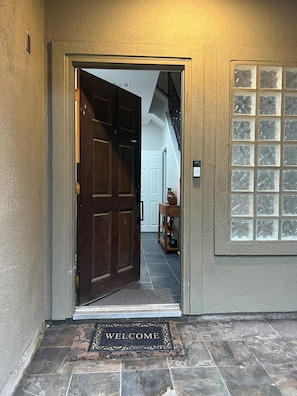 Welcome to Rosalie HTX!