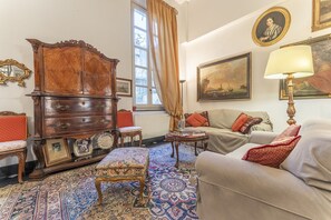 Autumn, Living Room, Spring, Summer
