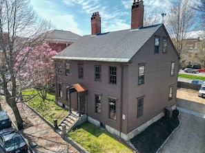 c. 1800 Thomas Delano House