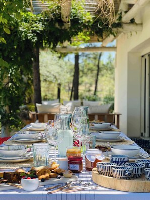 Outdoor dining