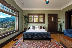 Additional bed in the living room