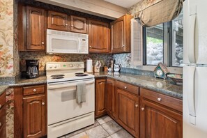 Fully Stocked Kitchen