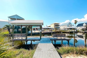 Unwind with a book on the private dock or relax by casting a line to reel in a fish on the lagoon! Yoga mats are included for a nice dockside sunshine salutation!