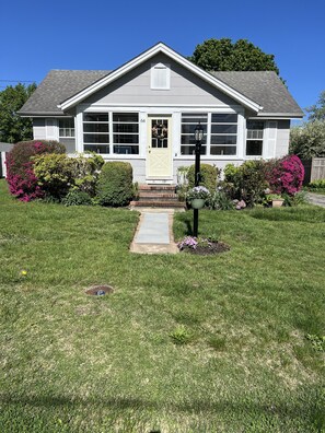 Cottage Front Yard & Enclosed Front Porch