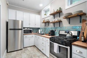 Kitchen with all the amenities.