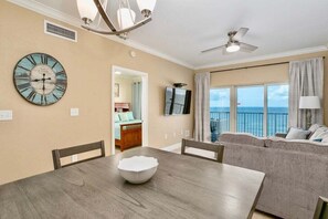 Crystal Tower 1207. 2 Bedroom 2 Bathroom. Unit Sleeps 6. Managed by Island Rentals