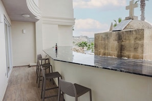 Bar (in der Unterkunft)