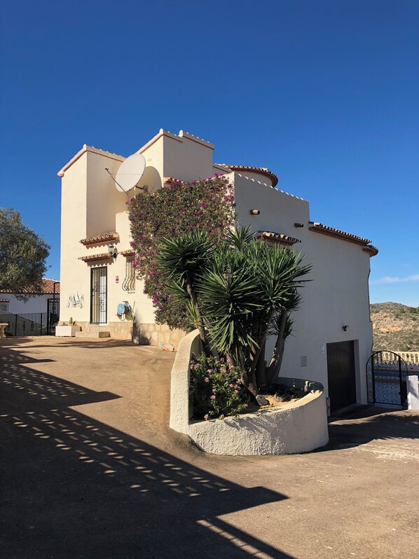 Exterior