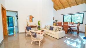 Enjoy a spacious open-concept kitchen that flows seamlessly into the dining and main living area, so you’ll never feel isolated while preparing meals. The kitchen is fully equipped with everything you need, perfect for cooking a delicious sancocho while sharing unforgettable moments with your favorite people.
