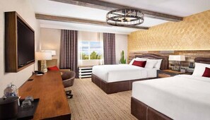 2 Queen size beds