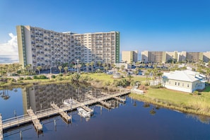 The quiet & serene west end of PCB!