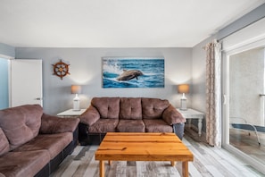Gulf Front Living Area with Sleeper Sofa