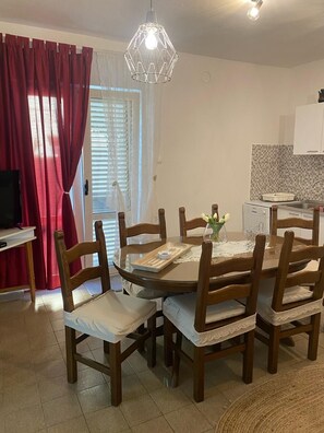Esszimmer 1