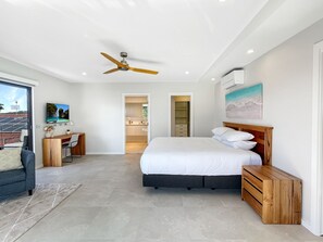 Master Bedroom/Study Nook