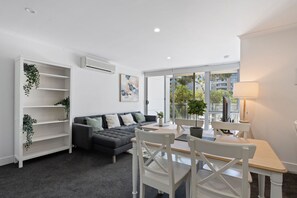 Living Area/Dining Area