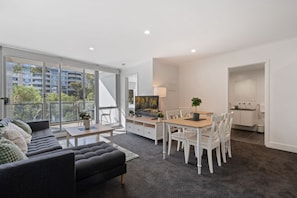 Living Area/Dining Area