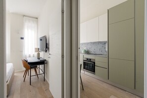 Bedroom, Kitchen