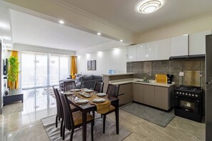 5-seater dining area