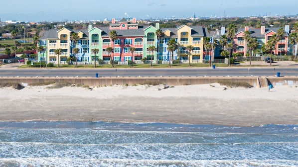 Beautiful Babe's Beach across the street!