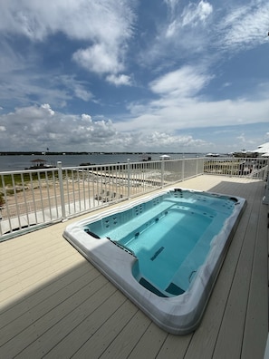A Southern Comfort offers a private swim spa and pool