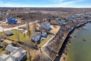 Aerial shot of the Sea Breeze Paradise and its neighborhood