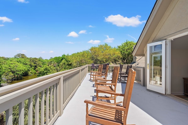 Upper Deck Overlooking the Lagoon from Bedroom 5