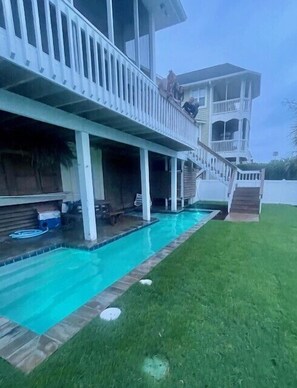 1 - pool