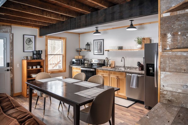 Brand new 2 bedroom barn now available in Bolton Landing