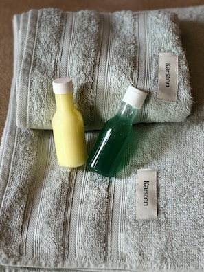 Bathroom amenities